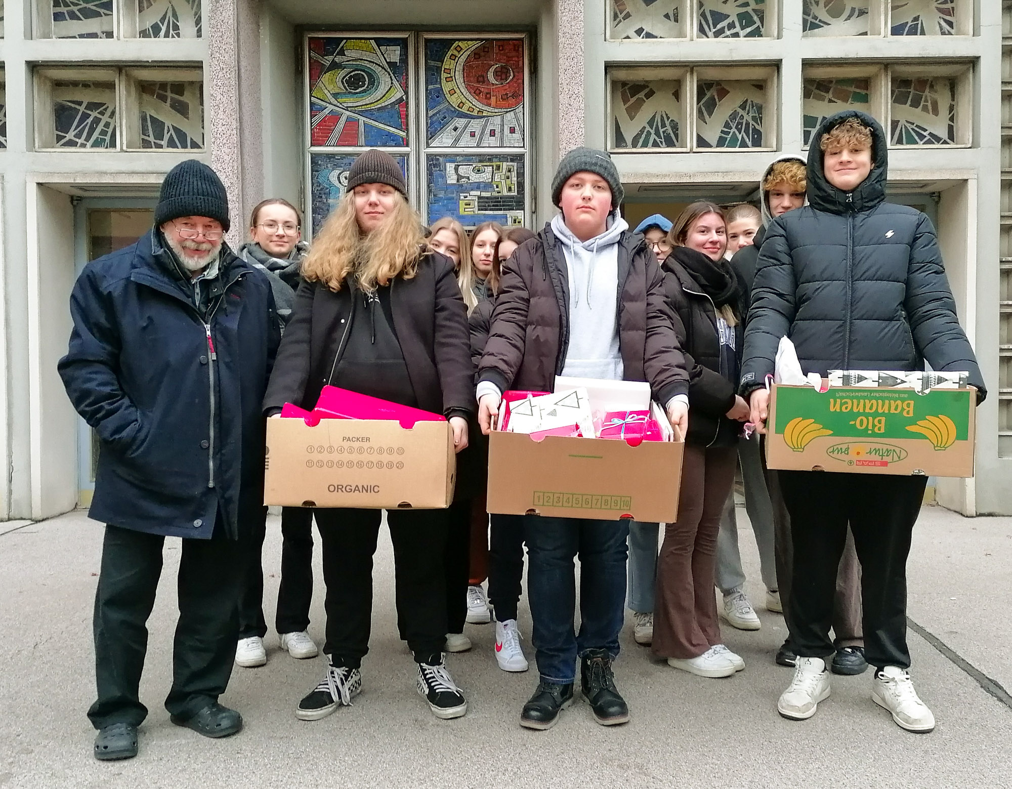 Merry Charity – “Teilen und Freude schenken”